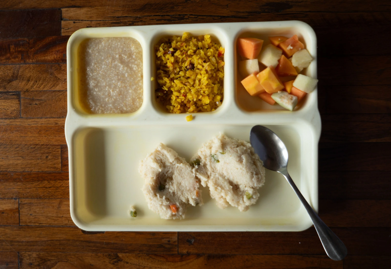 Yogic sattvic food plate served at Atharv Yogshala