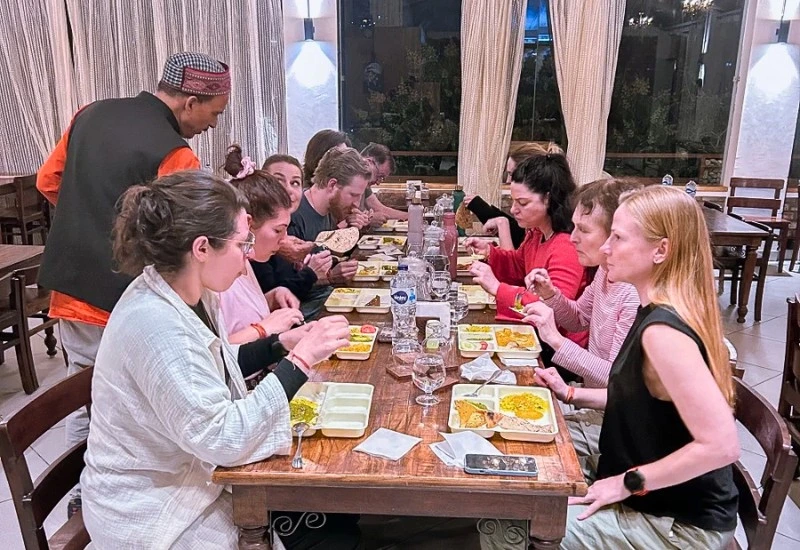 Students enjoying buffet yogic food at Atharv Yogshala Rishikesh