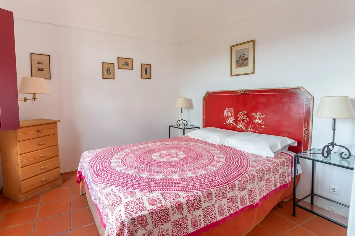 private-room-accommodation-in-portugal