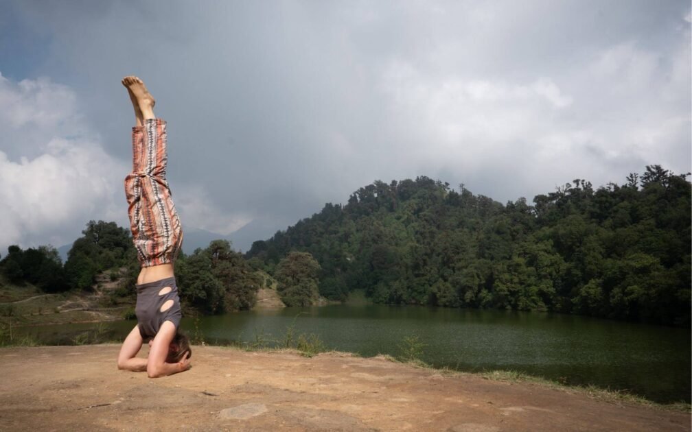 Deoria Taal Uttarakhand Yoga Retreat Trek & Hike