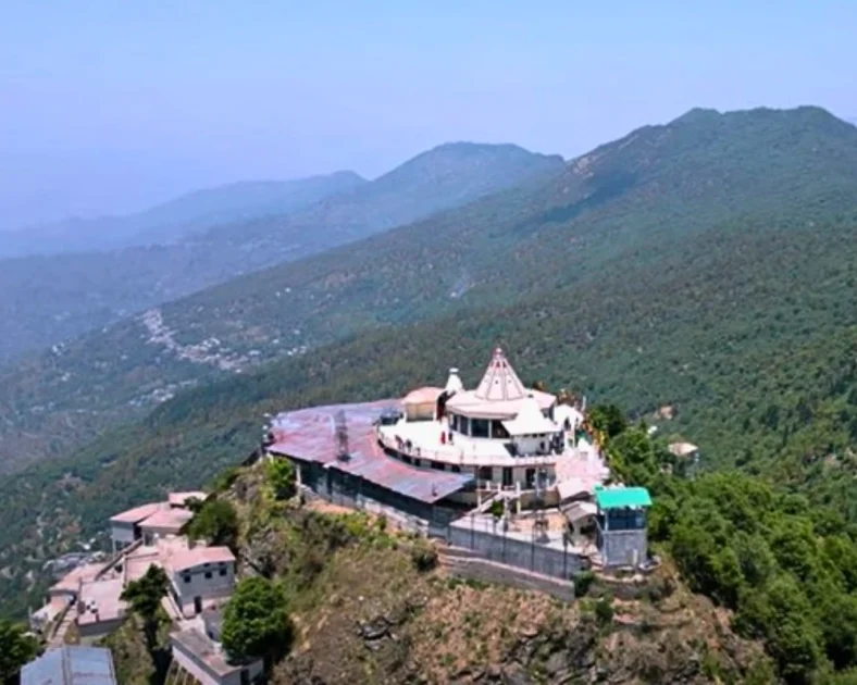chandrabadani-temple-uttarakhand-near-devprayag