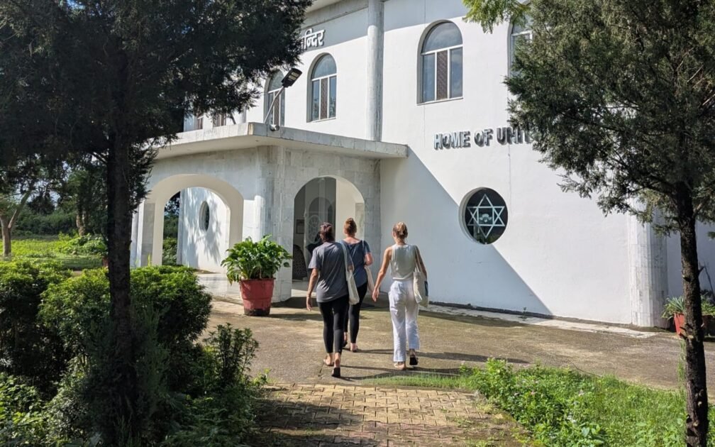 yoga ashram rishikesh